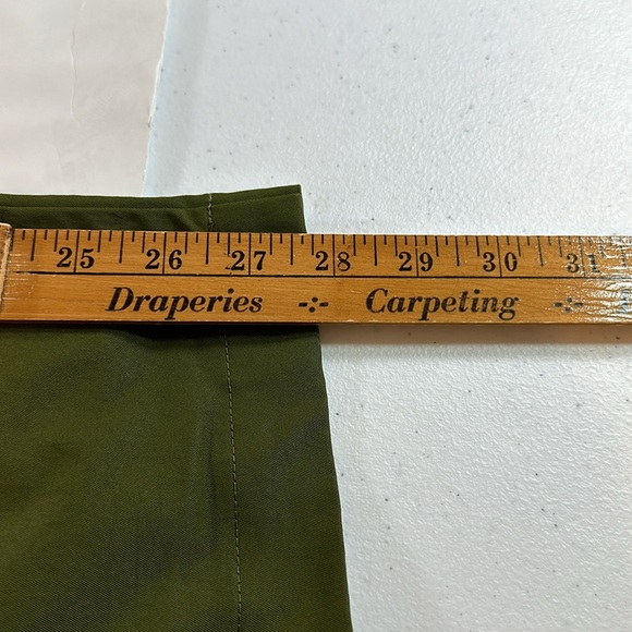 Men’s Nike Sportswear Woven Unlined Commuter Pants - Picture 6 of 12